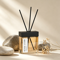 Flacon diffuseur de parfum de luxe carré/cylindrique 120 ml en verre transparent avec couvercle noir et impression sérigraphiée