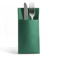 Serviettes vertes de haute qualité en papier jetables couverts serviettes de poche Airlaid dîner serviette pour hôtel
