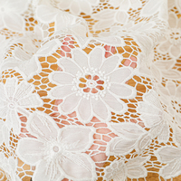 Tissu de broderie de textiles en mousseline de soie brodés en dentelle indienne de soie florale africaine pour robes