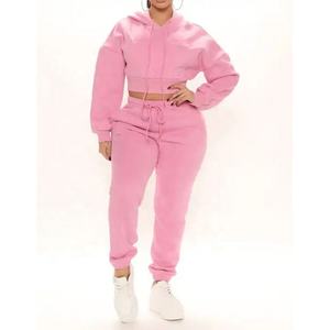 Conjunto de Dos Piezas para Mujer, Cálido y Elegante para Invierno, Top Corto de Felpa con Capucha y Pantalones Deportivos para Mujer - Product Image 5