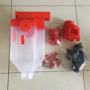 Otomatik Domuz Yemliği 8L Beyaz Plastik Domuz Yemliği Dişi Domuz Çiftliği Yem Dağıtıcısı - Product Image 2