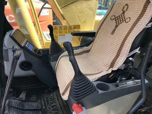 Excavatrice KOMATSU 240 d'occasion avec des performances exceptionnelles - Product Image 5