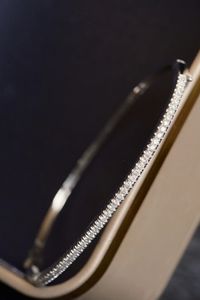 Xinfly 18kt Pure Gold Natural Diamond Half Circle Full Diamond <b>Bracelet</b> - Product Image 4