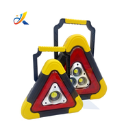 Triangle de signalisation d'urgence routière à LED rechargeable avec lumière clignotante et constante