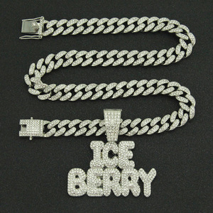 สร้อยคอจี้ตัวอักษรโลหะผสมสไตล์ฮิปฮอปสุดเท่ ขายดีประจำปี 2026 สร้อยคอผู้ชายแนวสตรีทสุดคูล เครื่องประดับแฟชั่นขายส่ง - Product Image 4