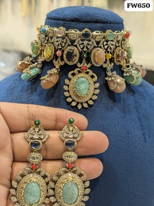 Conjunto de Collar y Pendientes de Circonita para Novia, Diseño Floral Vintage, Joyería para Fiesta de Boda, Latón Chapado en Oro, Moda de Tendencia - Product Image 3