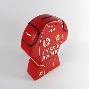 Personalizzato di alta qualità a basso prezzo carino personalizzato rosso gonna alta t-shirt salvadanaio salvadanaio - Product Image 3