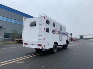 Véhicule militaire de camping d'occasion Hors route Dortoir Van vivant Véhicule d'embarquement Camion 4x4 à vendre - Product Image 4