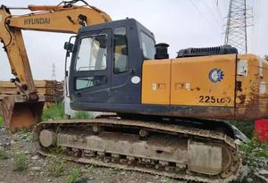 รถขุดฮุนได 225 ขายดี รถขุดไฮดรอลิกมือสองคุณภาพดีสำหรับงานก่อสร้างและงานดินดิบ - Product Image 2