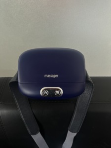 Nuovo e Speciale Massaggiatore per Spalle e Collo con Funzione di Riscaldamento e Intensità Regolabile, Simulazione del Massaggio Manuale - Product Image 6