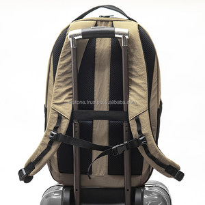 Mochila deportiva informal personalizada para ordenador portátil, entrega rápida, duradera, impermeable, poliéster, cierre de cremallera, bolsa de senderismo al aire libre - Product Image 5