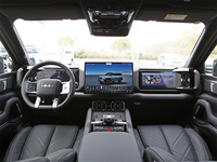 Nouveau Leopard 8 plug in hybride suv électrique phare 2025 6/7 sièges