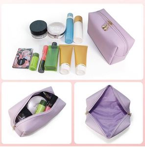 กระเป๋าเครื่องสำอางขายส่ง ขนาดใหญ่ พกพาสะดวก กันน้ำ สำหรับผู้หญิง - Product Image 3