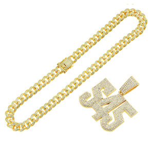 สร้อยคอผู้ชายสไตล์ฮิปฮอปแร็ป ดีไซน์เรียบง่าย ตัวอักษรโลหะผสม ขายดีปี 2026 เครื่องประดับแฟชั่น ขายส่ง - Product Image 5