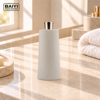 Flacon de gel douche 500 ml avec bouchon doré, bouteilles en plastique PE blanc, emballage personnalisé, soins personnels, design minimaliste, col à vis