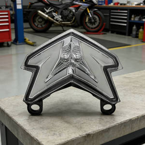 <span class=keywords><strong>Feu</strong></span> <span class=keywords><strong>arrière</strong></span> de moto à lentille unique sur mesure pour la série <span class=keywords><strong>Harley</strong></span> Davidson - Product Image 1