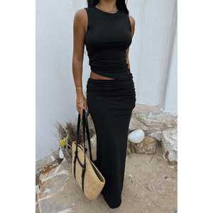 Conjunto Casual Negro Básico con Estampado Decorativo - Product Image 5