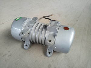 เครื่องสั่นคอนกรีตภายใน ZW-7 1.5KW/2HP 220V/380V ตัวเครื่องเหล็กหล่อ 2800RPM พร้อมลูกปืน - Product Image 3