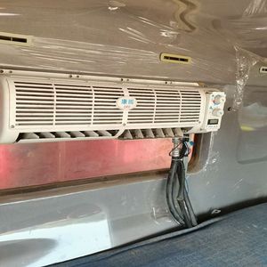 ขายร้อนใช้ Sinotruck Howo รถบรรทุกรถแทรกเตอร์6x4 - Product Image 6