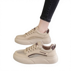 Nouvelles chaussures d'été pour femmes à lacets sur le devant, respirantes, en maille ajourée, blanches, confortables, plates, antidérapantes, pour la maternité, avec talon compensé - Product Image 1