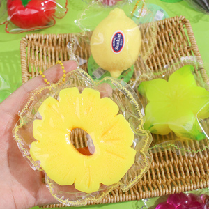Surtido de Frutas Gourmet - Juguete Blandito con Empaque Atractivo, Regalo Antiestrés Pegajoso para Niños y Adultos, Venta al por Mayor, Colgante para Bolsa - Product Image 5