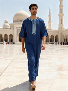 ชุดโธบปักลายโมร็อกโกสำหรับผู้ชาย แขนสั้น ผ้าพรีเมียมสำหรับเ<span class=keywords><strong>ท</strong></span>ศกาลอีด ซาอุดิอาระเบีย เสื้อผ้าอิสลาม ขายส่ง ชุดโธบผู้ชาย - Product Image 1