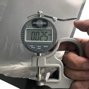 Lámina de grafito de alto carbono puro para aislamiento térmico, 0.025mm