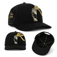 Casquette de baseball d'extérieur de qualité supérieure avec logo brodé en strass, visière incurvée, patch latéral brodé en relief et lien en tissu satiné pour sports de plein air