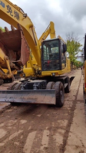 Escavadeira de Rodas <span class=keywords><strong>Komatsu</strong></span> PW150-6 Usada, 15 Toneladas, Origem Japão, 90% NOVA, com Caixa de Câmbio e Bomba PLC à Venda - Product Image 5
