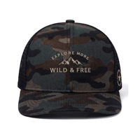 Gorra de béisbol estructurada de 6 paneles Richardson Wild Free Camo personalizada con logo de montaña bordado para aventura y caza