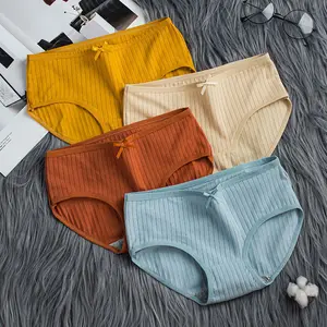 Wholesale Cheap Girls Underwear Suppliers Cotton Mid Waist Female Briefs Breathable Soft Women's Panties