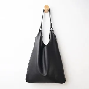 Large Capacity Leather Women's Tote Bags Black Fashion Shipping Handbags Soft Shoulder Backpack Bag For Women