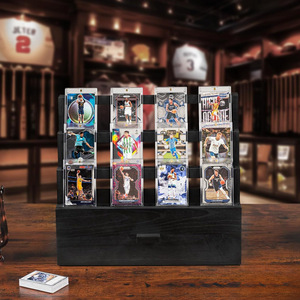 Estante de Almacenamiento de Tarjetas de Deportes de Madera, Estante de Exhibición de Tarjetas de Deportes de Múltiples Niveles, Estante de Almacenamiento de Tarjetas de Estrellas de Fútbol y Baloncesto - Product Image 1