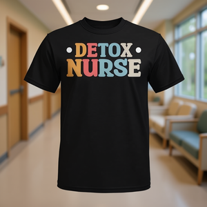 T-shirt Detox Nurse noir unisexe taille adulte moyenne avec design de texte multicolore - Product Image 1