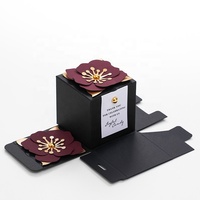 CSMD fabricants chinois prêts à expédier en gros forme carrée pas cher bricolage bonbons fêtes emballage noir faveurs boîtes pour invité