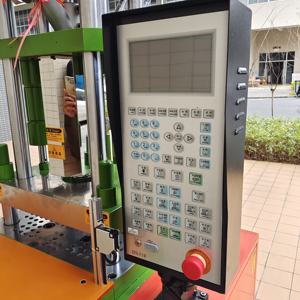 Tıbbi sanayi üreten PET ABS PP tıbbi plastik parçalar için Aituo AM701 yüksek hassas dikey enjeksiyon makinesi - Product Image 5