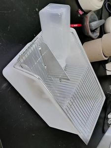 Jaula apilable de PP autoclavable M1 para cría de ratones, con tapa de alambre y divisor de botella de agua, para investigación de laboratorio, venta al por mayor - Product Image 4