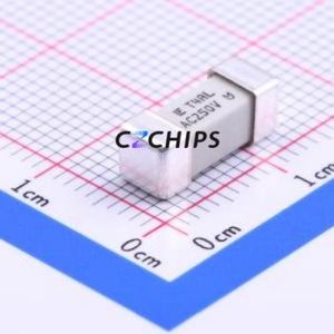 0465004.DR One-Time Fuse SMD,12.1x4.5mm Fuse ( Type: SMD Fuse )( Rated Current: 4A )( Rated Voltage (AC): 250V ) - Product Image 1