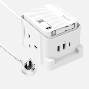 Chargeur compact britannique 2 ports USB 1 <span class=keywords><strong>c</strong></span>âble USB <span class=keywords><strong>C</strong></span> rétractable avec adaptateur <span class=keywords><strong>Apple</strong></span> 2 prises de courant pour une utilisation à l'hôpital - Product Image 1