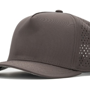 Gorra de Béisbol Personalizada al por Mayor, de 5 Paneles, con Parche de PVC y Goma, Impermeable y de Alto Rendimiento - Product Image 6