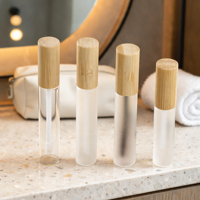 Écouteurs sans fil mini portables au design tendance et confortable, idéaux pour l'entraînement, le bureau et les trajets quotidiens, en forme de tubes de brillant à lèvres