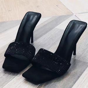 รองเท้าส้นสูงแฟชั่นใหม่ 6 ซม./9 ซม. ประดับเพชร รุ่น Talon Pour Femme สีดำ เซ็กซี่ สำหรับผู้หญิง - Product Image 2