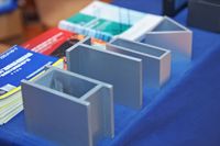 Profilé en acier Henggang de haute précision pour mur-rideau en verre, sectionnement personnalisé pour bâtiments à grande portée