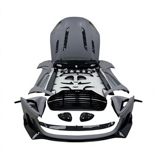 Kit carrosserie complet Mansory de haute qualité pour Aston Martin DB11 : pare-chocs avant, pare-chocs arrière, jupes latérales, aileron arrière, capot - Product Image 1