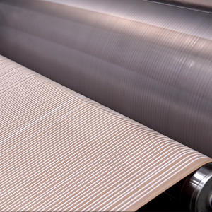 Papier VCI universel multi-métaux anti-rouille - Protection pour métaux ferreux et non ferreux (Mr. SEAMAN, CVCI), Papier VCI enroulé en acier - Product Image 4