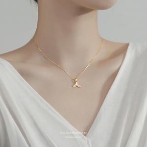 Collar de sirena de clavícula para mujer de Plata de Ley 925, collar con colgante de cola de ballena de delfín de circón clásico - Product Image 3