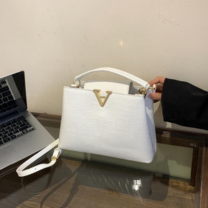 Marque de luxe de haute qualité Sacs à main pour femmes Sac à main de créateur Sac à bandoulière de luxe Nouveau style en cuir Sac à main de marque célèbre - Product Image 4