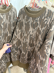Felpa Grafica Mimetica con Collo Alto per Donne e Ragazze 2026, Oversize, Corta, a Maniche Lunghe, Larga, per l'Inverno - Product Image 2