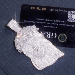 Plata de Ley 925 sólida con formas elegantes GRA, diamantes, moissanita, figura helada, colgantes de moissanita de Jesús para collar - Product Image 4