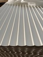 Apprêt blanc peignant les panneaux de recourbement flexibles pour le panneau décoratif de mur de MDF de la vague 3D